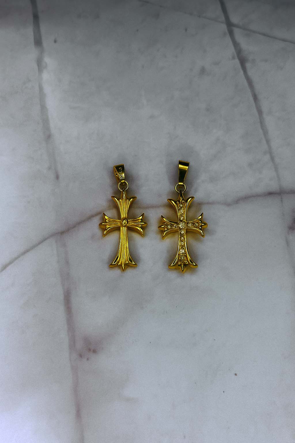 Cross Chrome Chain Goldie